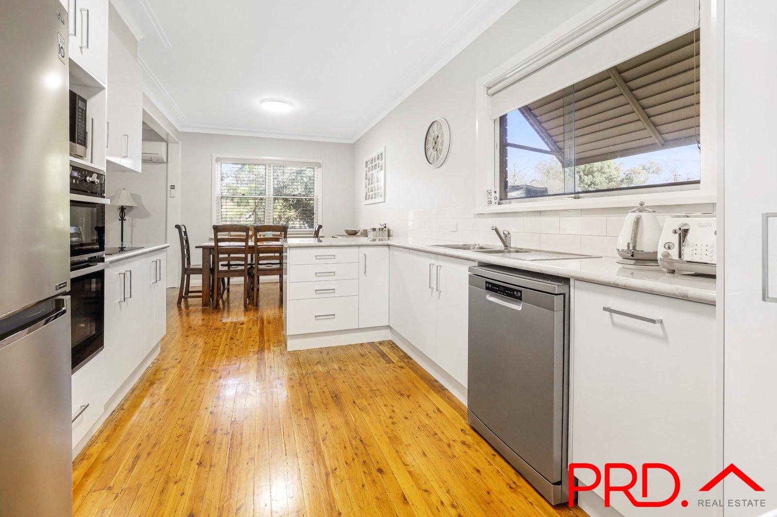 212 Johnston Street TAMWORTH 4
