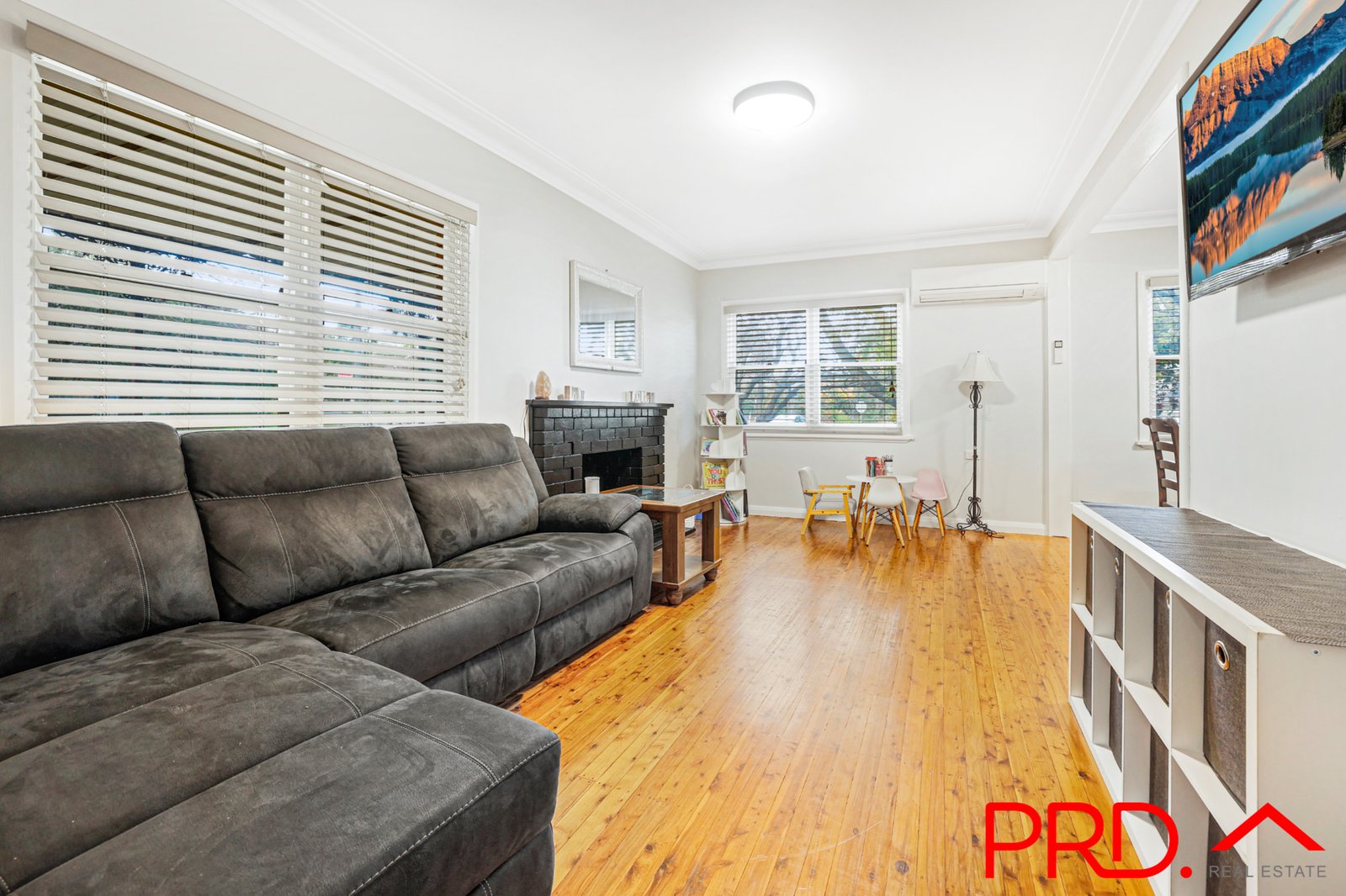 212 Johnston Street TAMWORTH 8