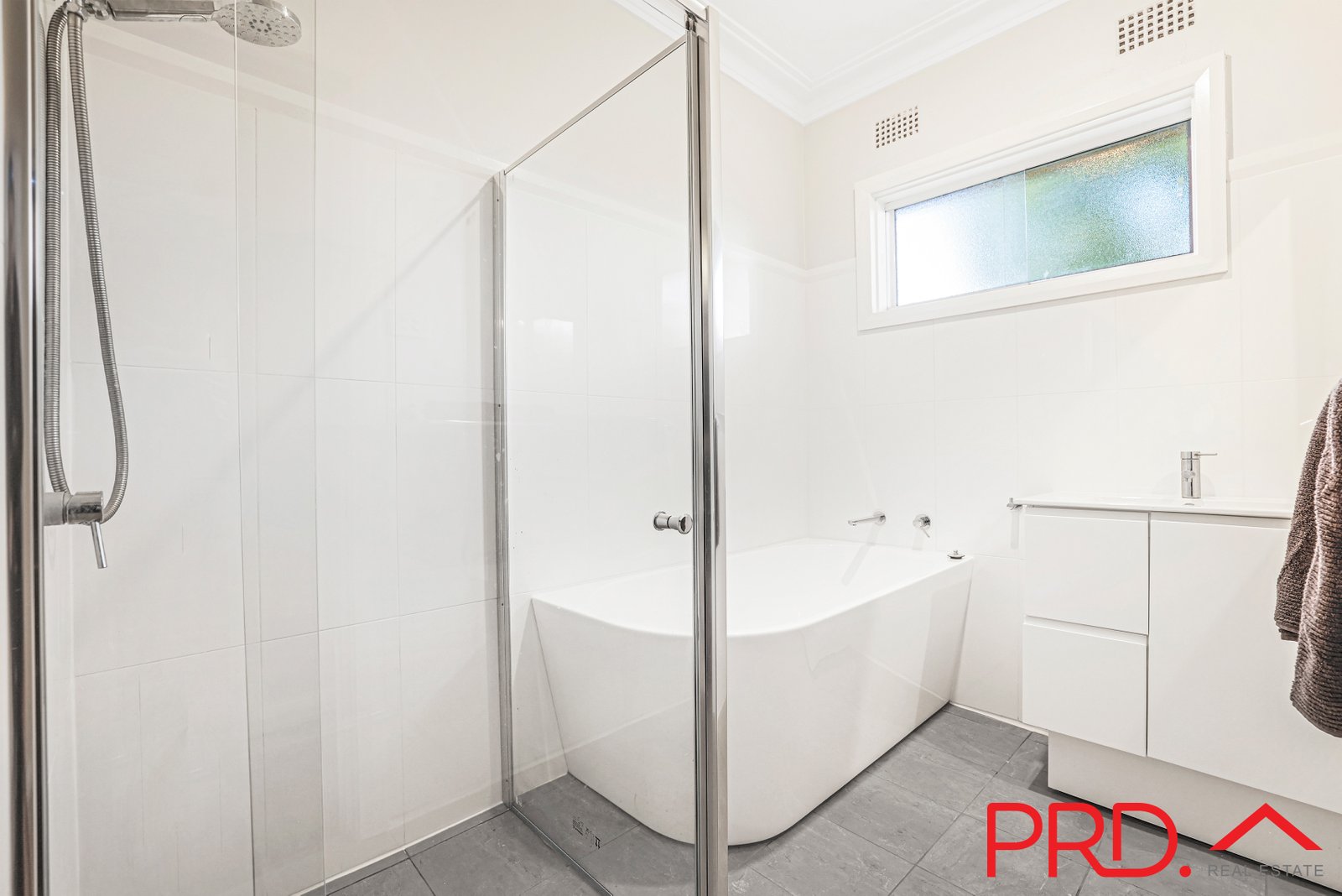 212 Johnston Street TAMWORTH 14