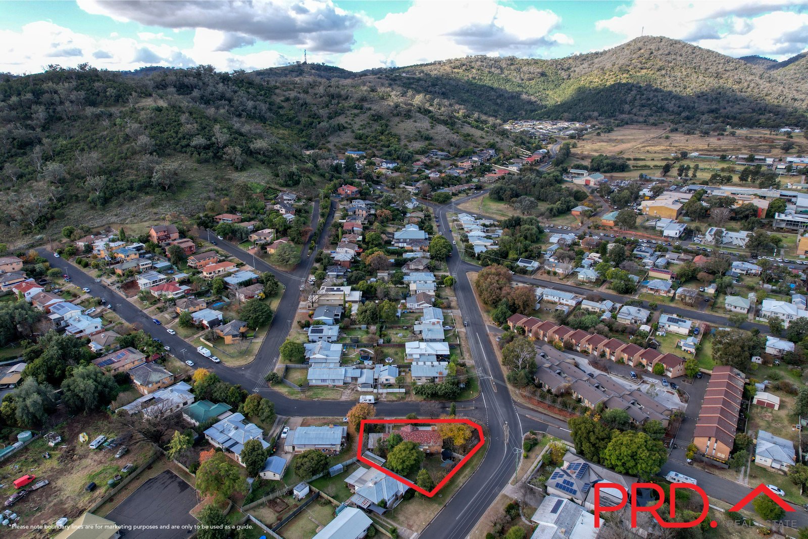 212 Johnston Street TAMWORTH 21