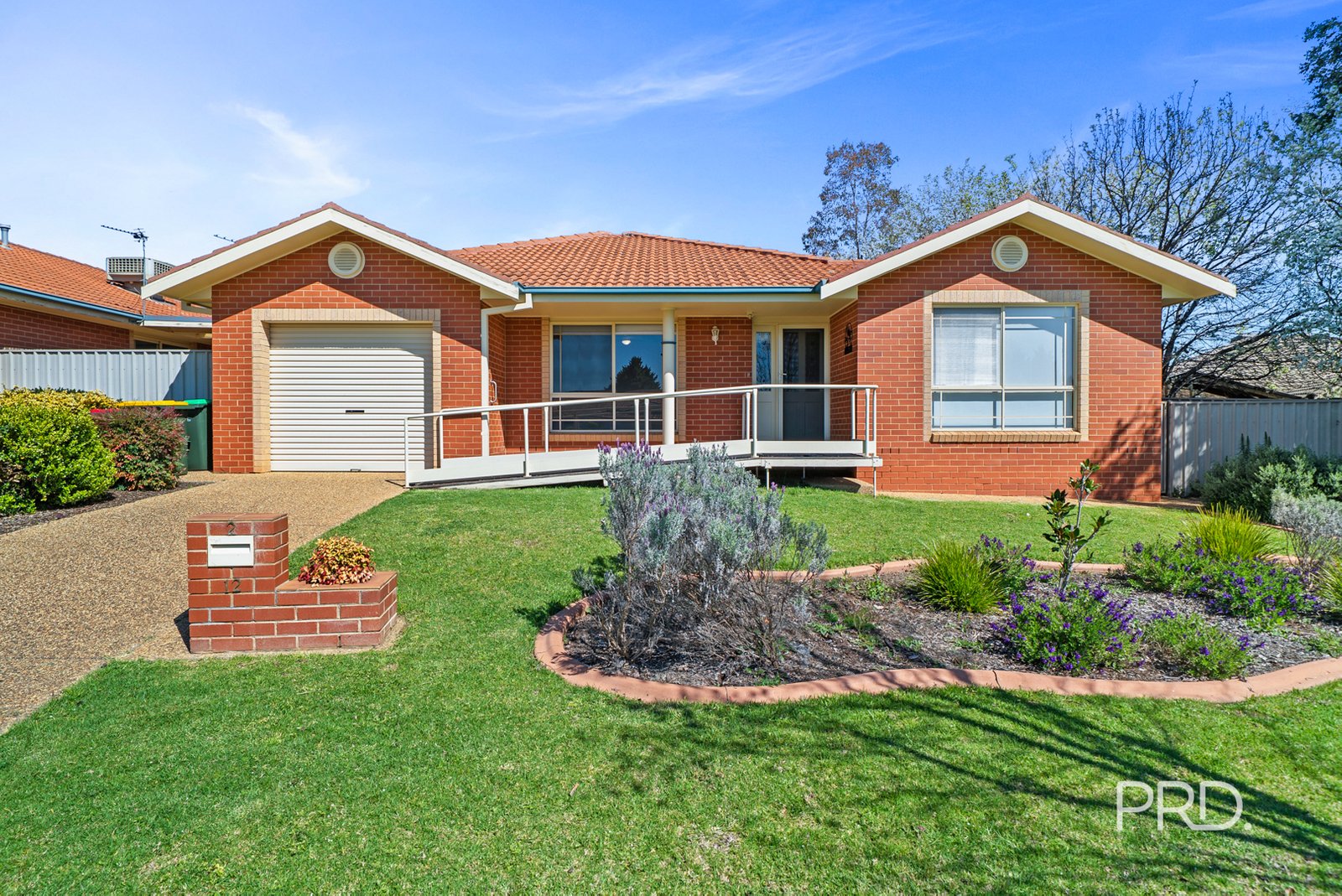 2/12 Kaloona Drive BOURKELANDS 1