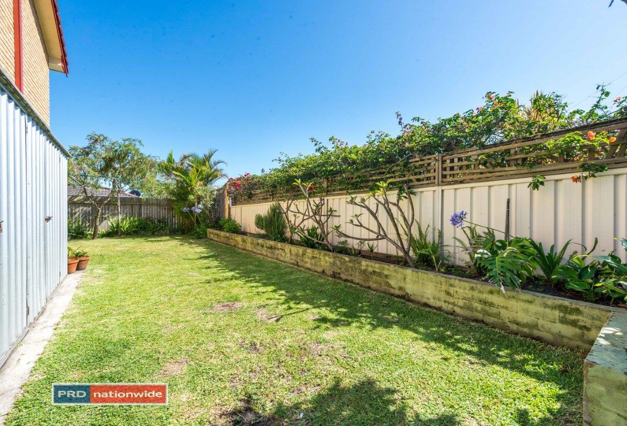 2/12 Lambton Close SALAMANDER BAY 12