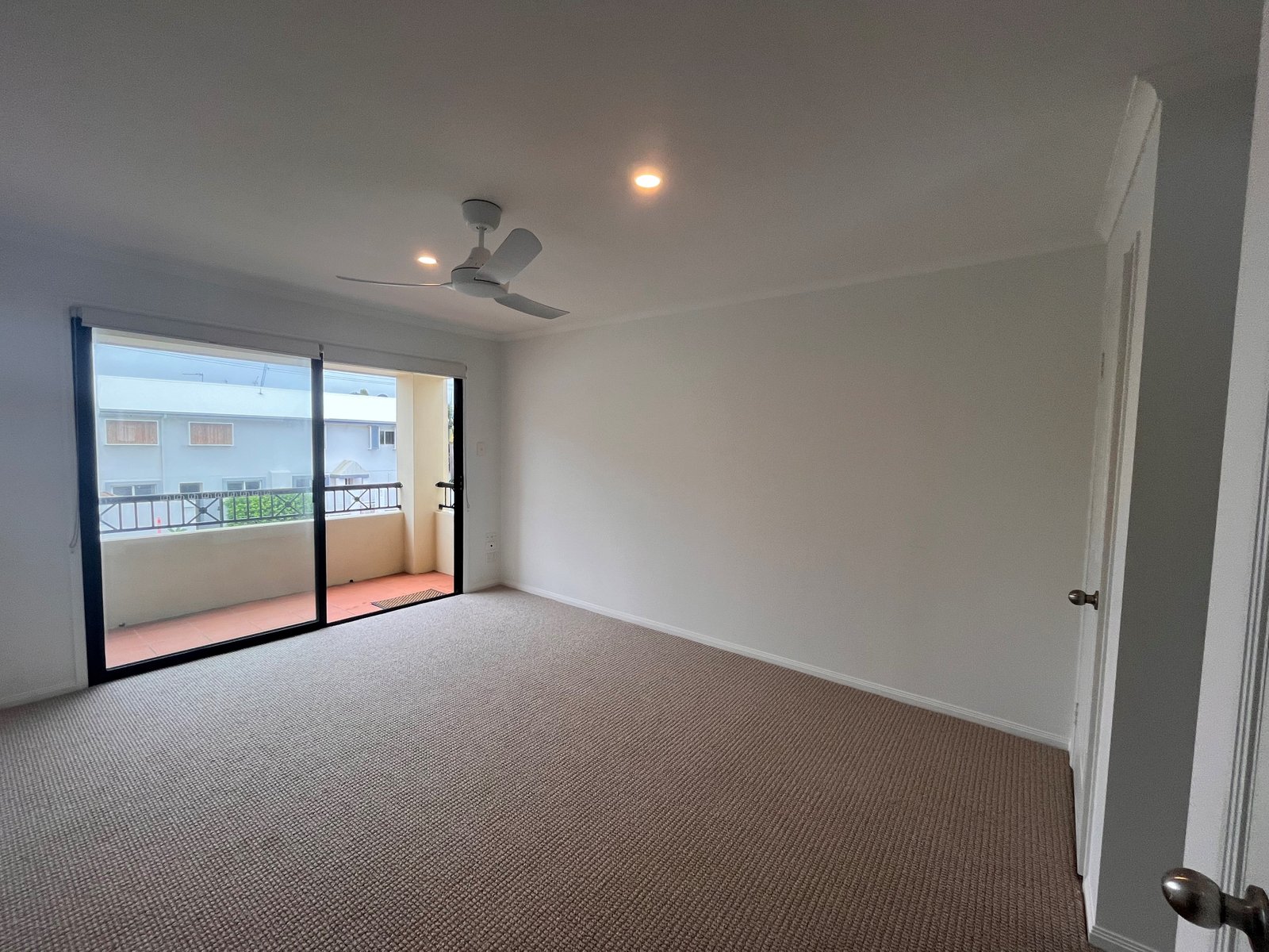 2/12 Lavarack Road MERMAID BEACH 6