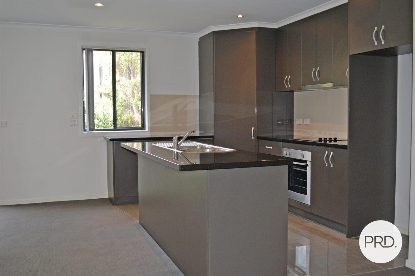 2/12 Mildura Street BELLERIVE 2