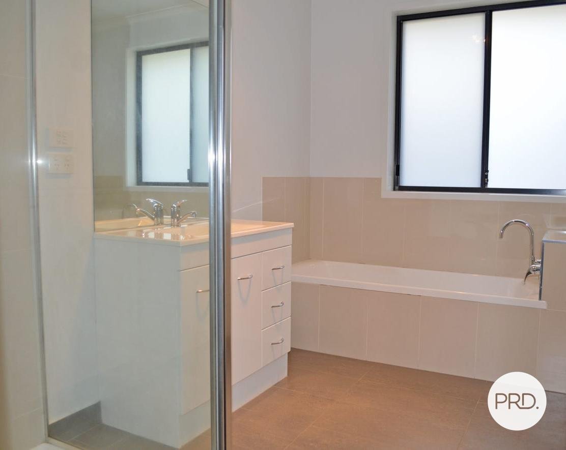 2/12 Mildura Street BELLERIVE 4