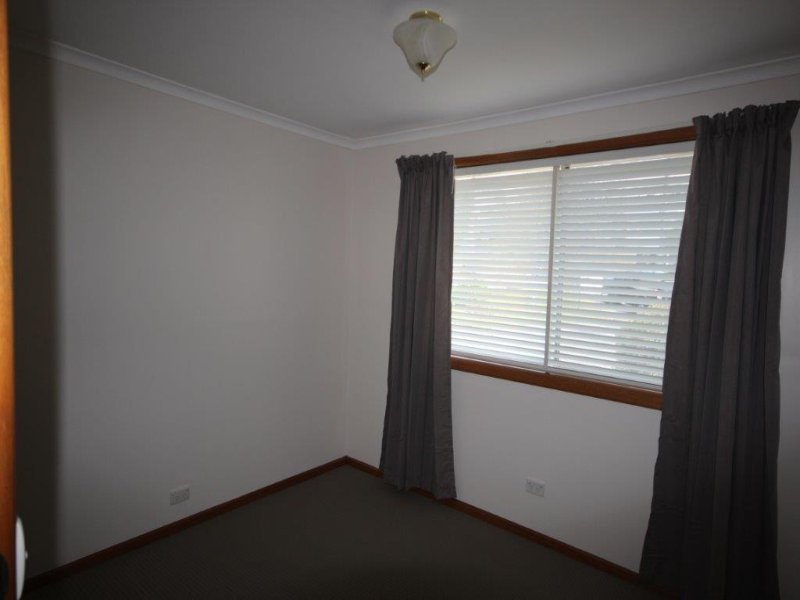2/12 Mitchell Avenue ROSETTA 4