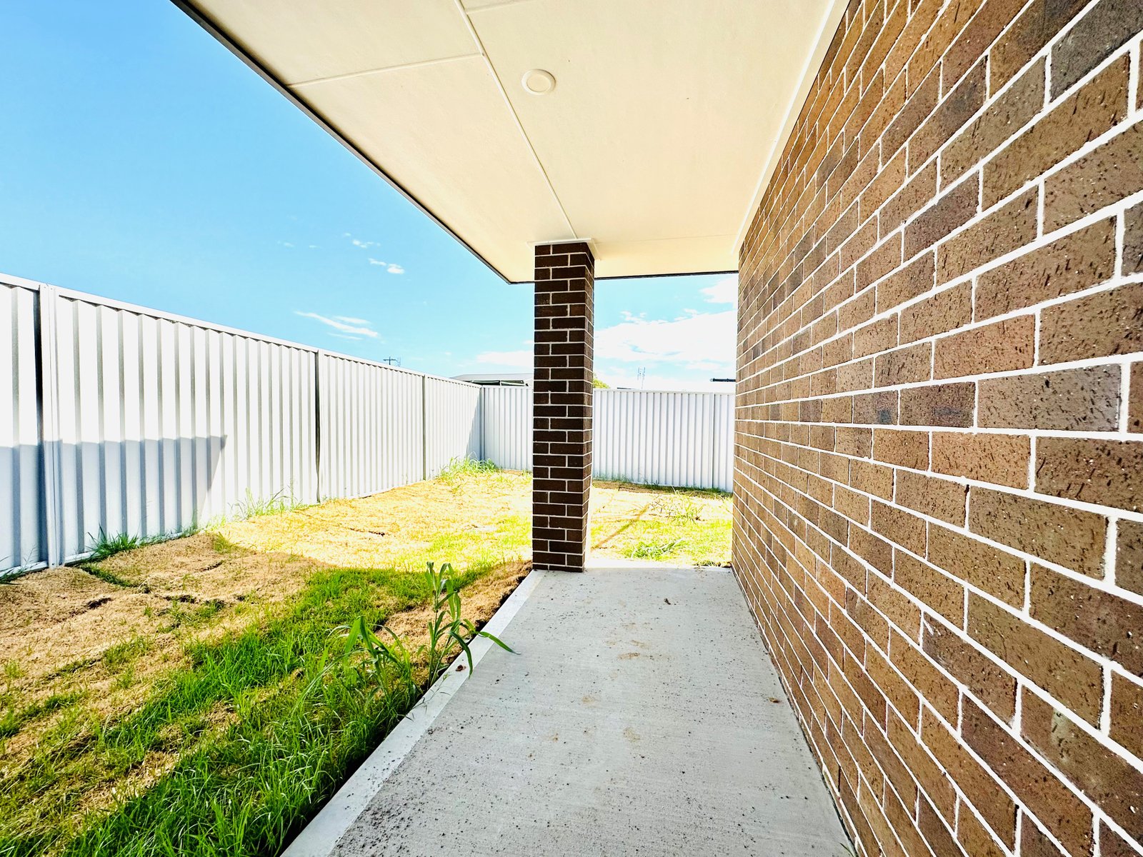 2/12 Mustang Close TAMWORTH 13