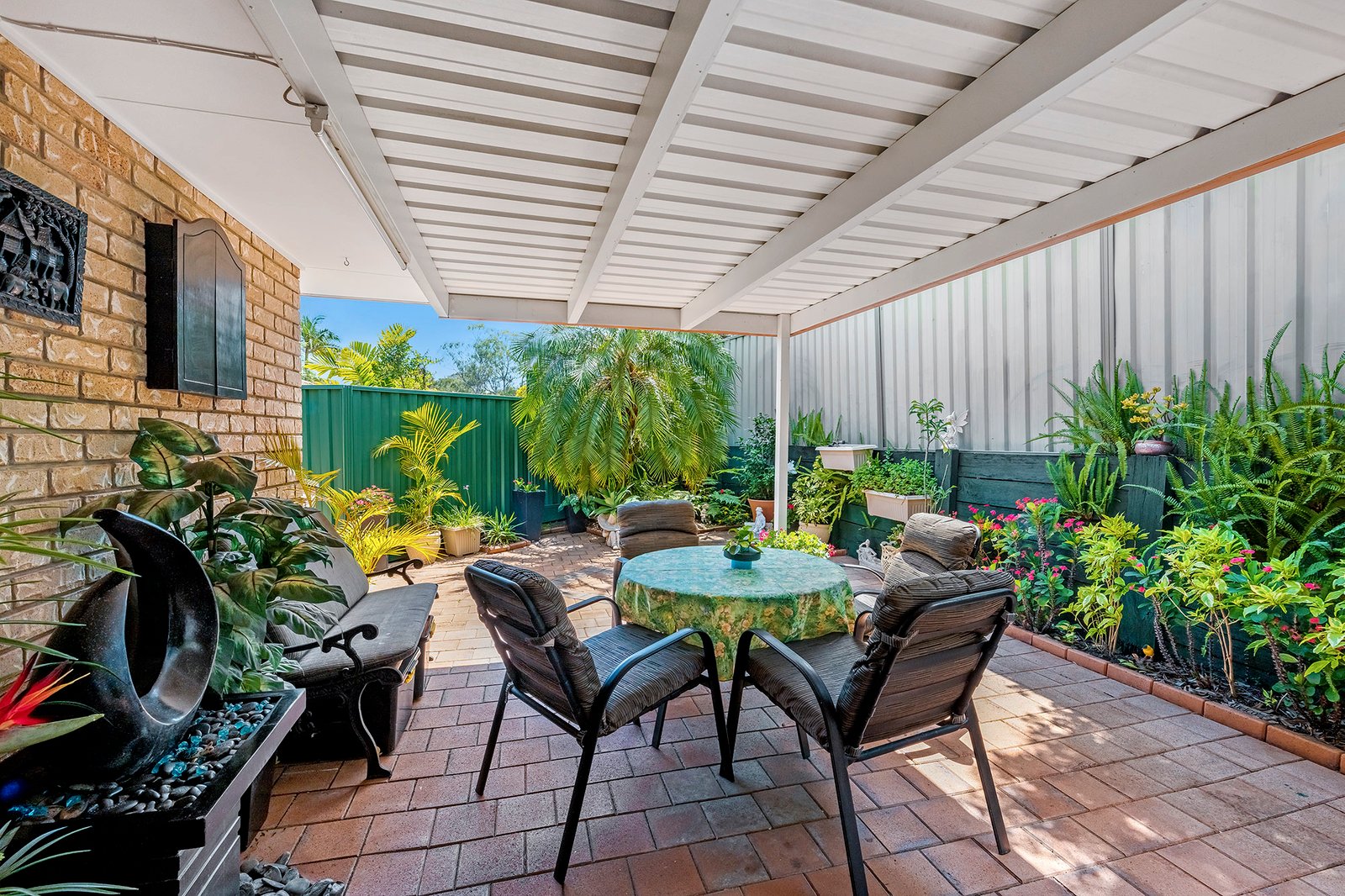 2/12 Navars Street REEDY CREEK 1