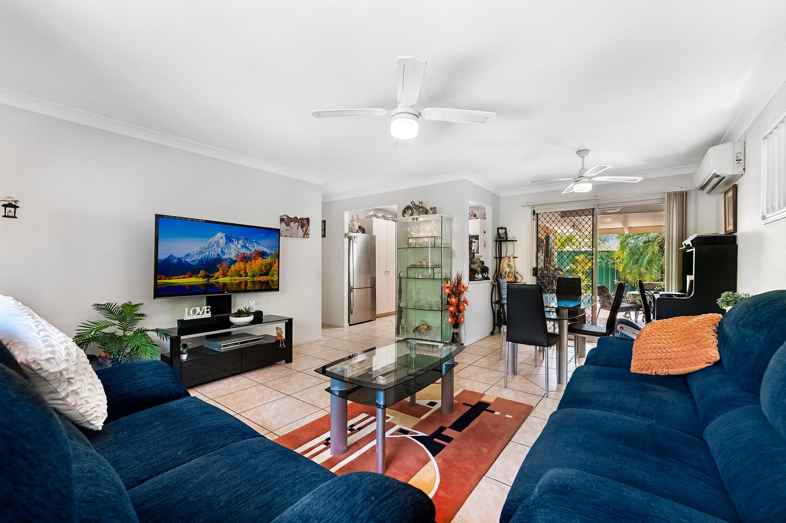 2/12 Navars Street REEDY CREEK 2