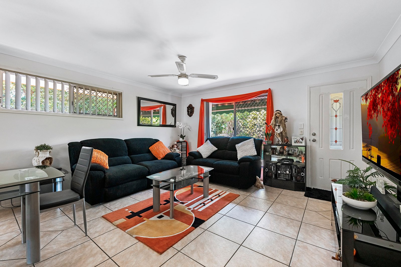 2/12 Navars Street REEDY CREEK 3