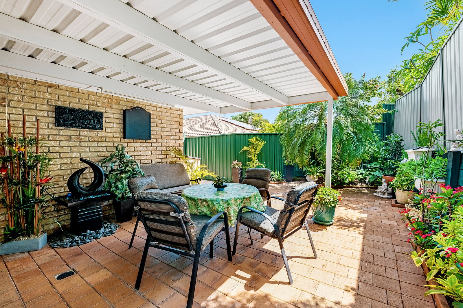 2/12 Navars Street REEDY CREEK 11