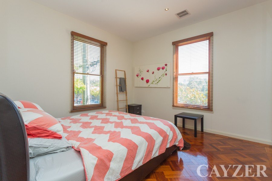Gallery: 212 Nott Street