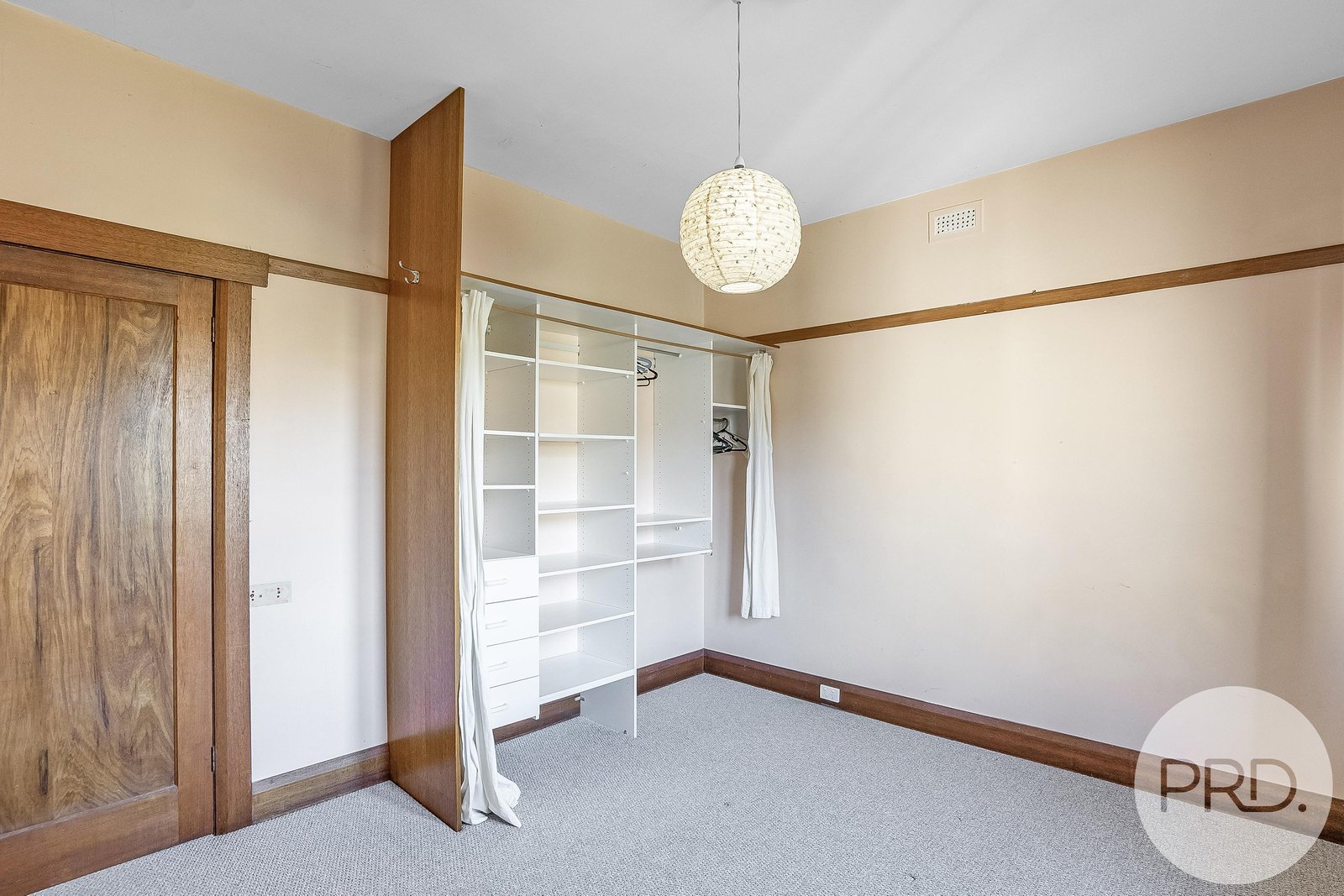 2/12 Osborne Street SANDY BAY 7