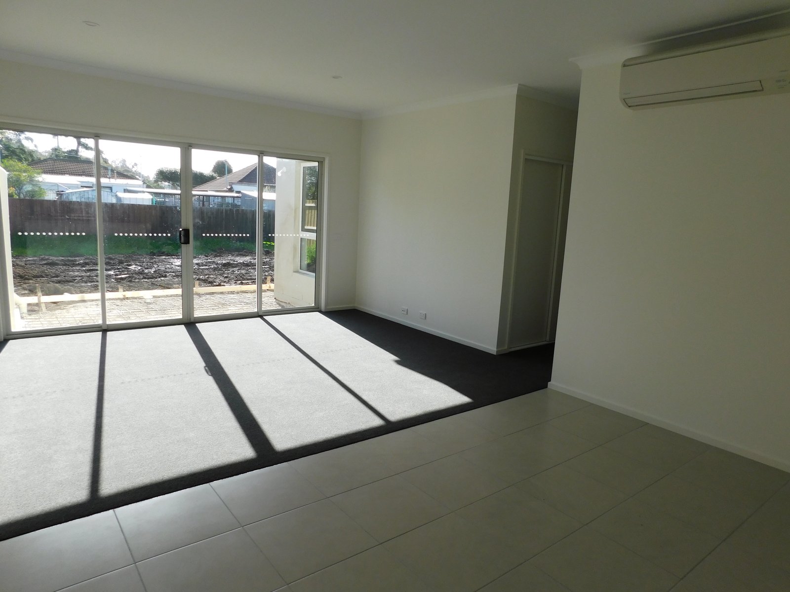 Gallery: 2/12 Patern Street