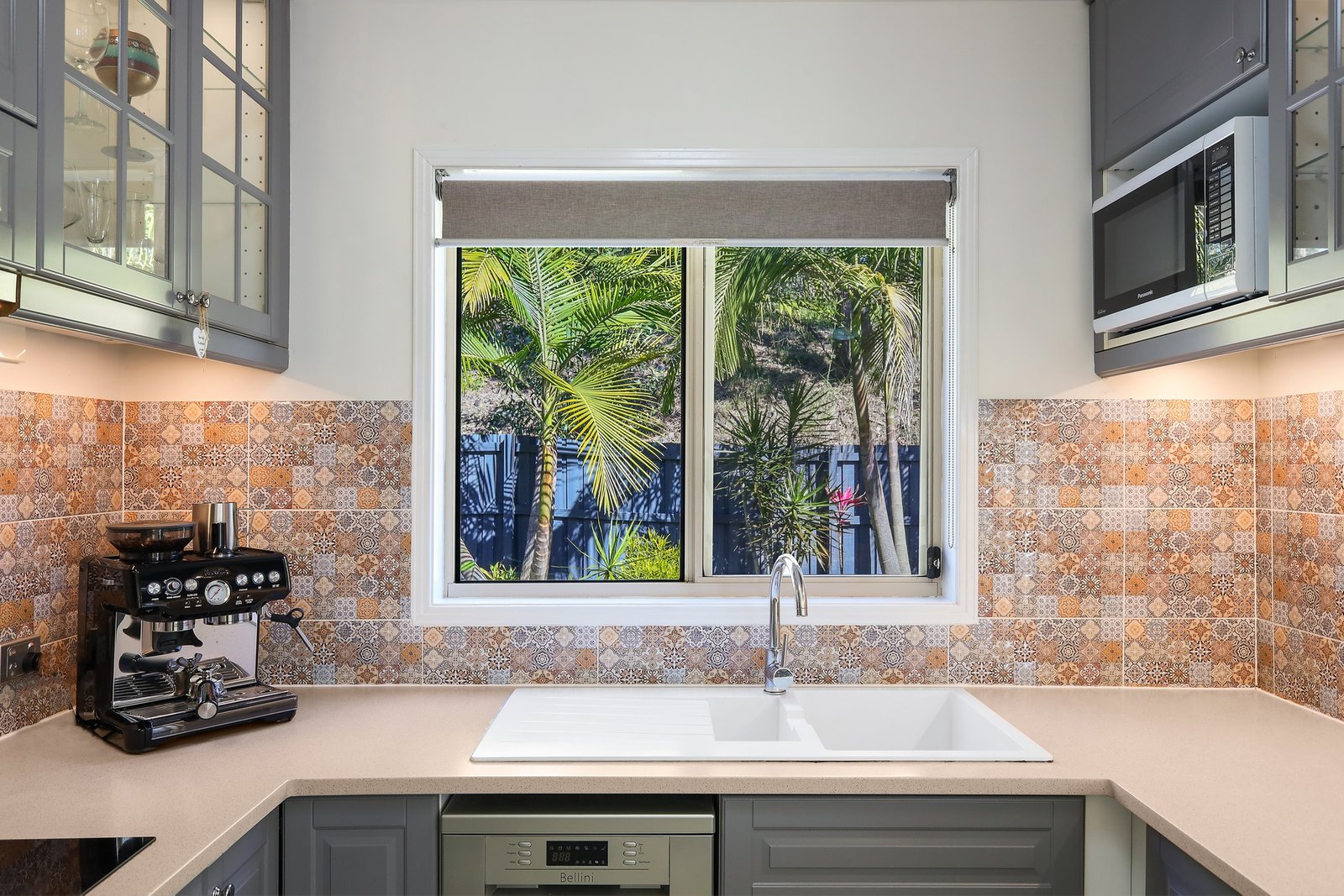 2/12 Pilar Court MOLENDINAR 6