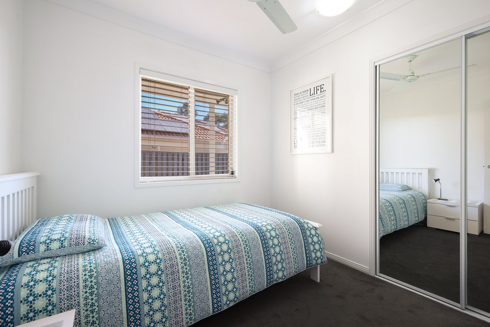 2/12 Pilar Court MOLENDINAR 9