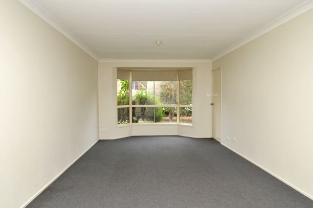 2/12 Proserpine Close ASHTONFIELD 5