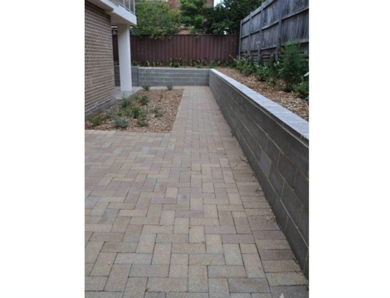 2/12 Rutland Street ALLAWAH 10