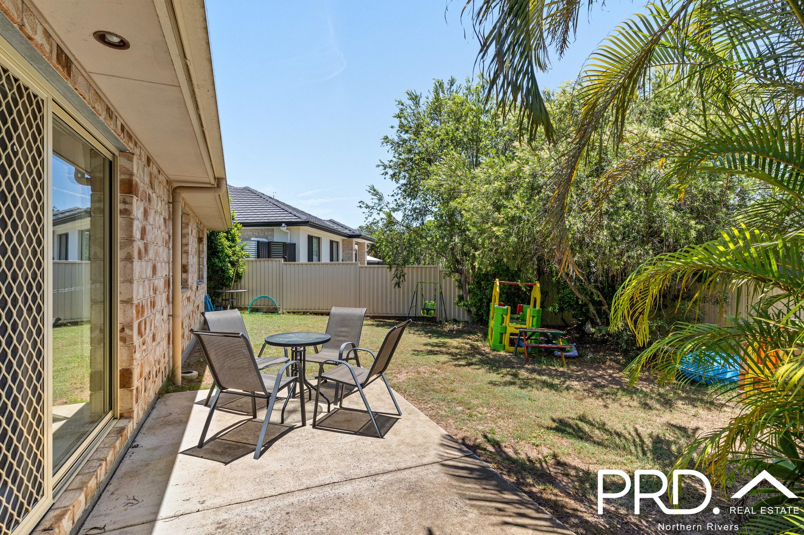 2/12 Shoesmith Close CASINO 4