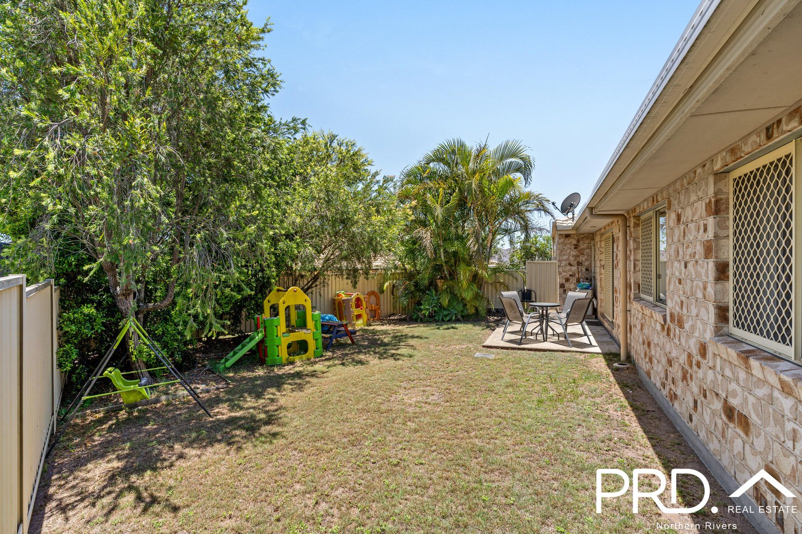 2/12 Shoesmith Close CASINO 12