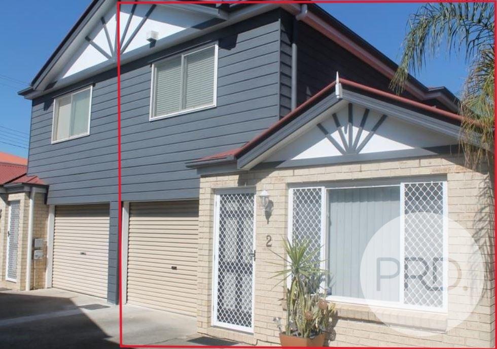 2/12 Silva Street ASCOT 2