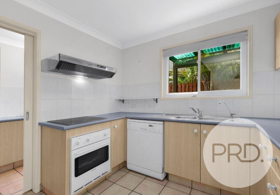 2/12 Silva Street ASCOT 6