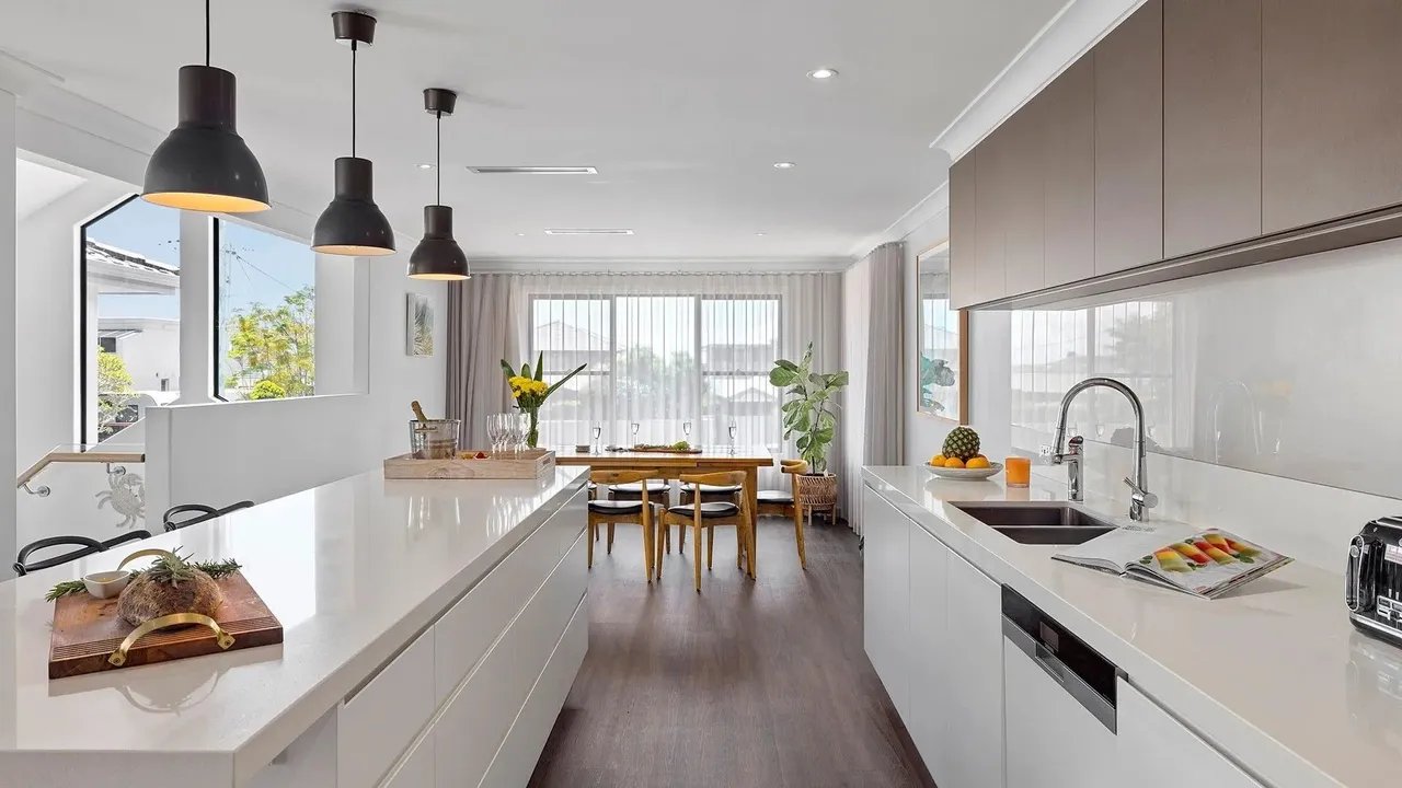 212 Soldiers Point Road SALAMANDER BAY 1
