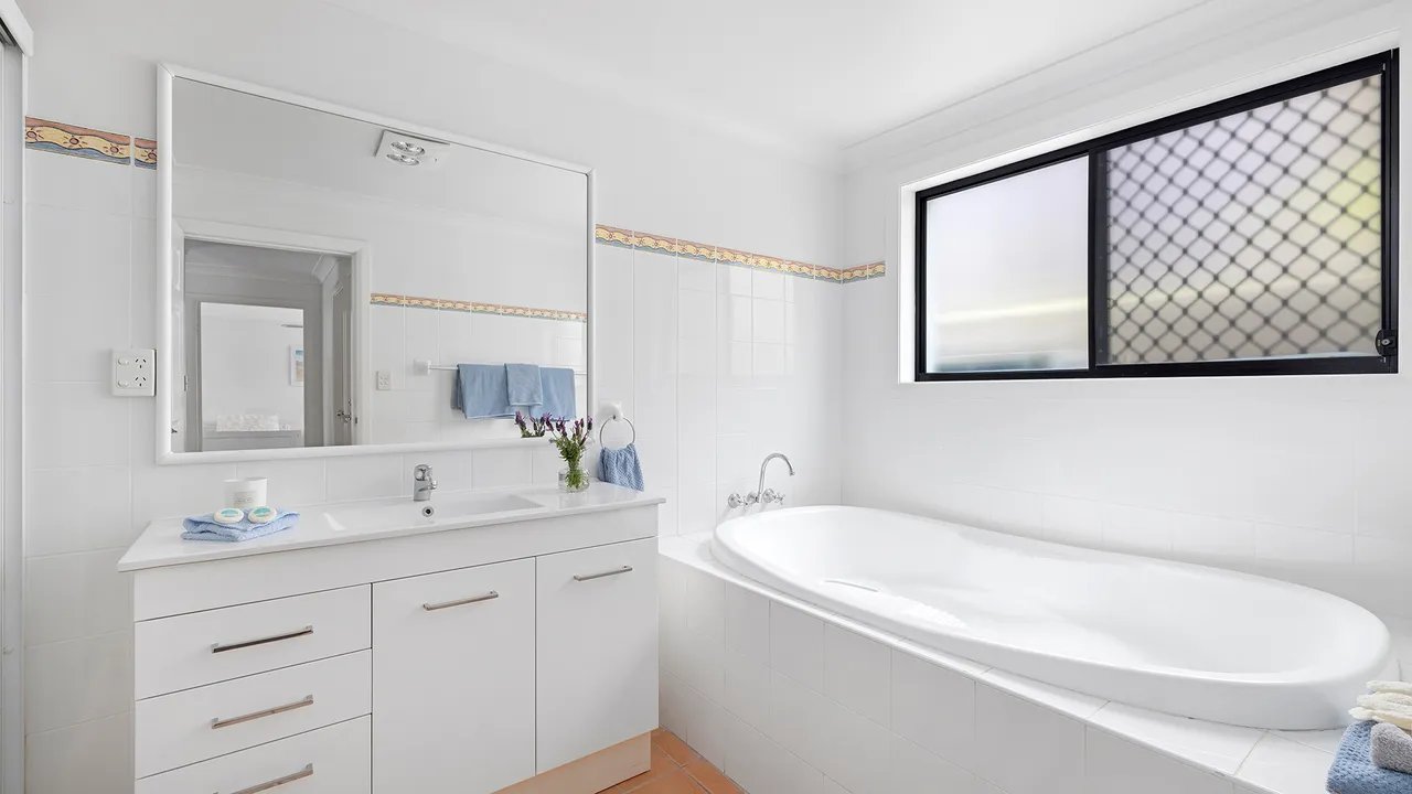 212 Soldiers Point Road SALAMANDER BAY 26