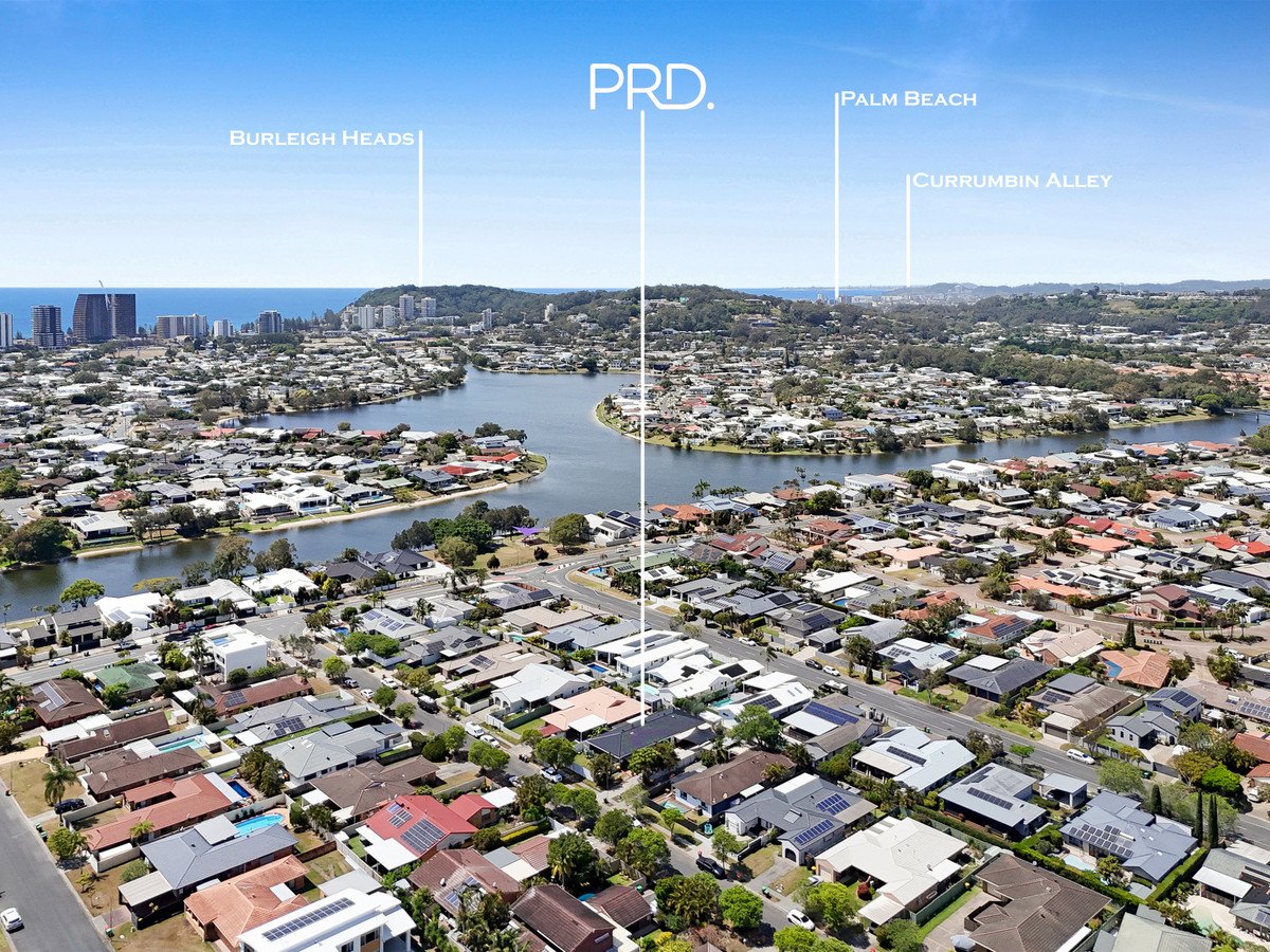 2/12 Wagtail Court BURLEIGH WATERS 18