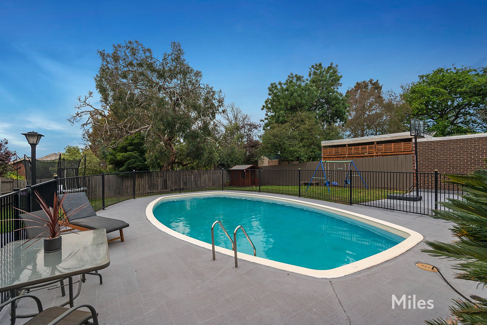 212 Waiora Road, Rosanna