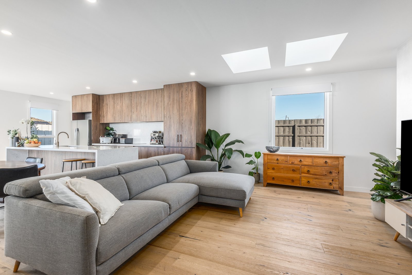 Gallery: 2/12 Walsgott Street