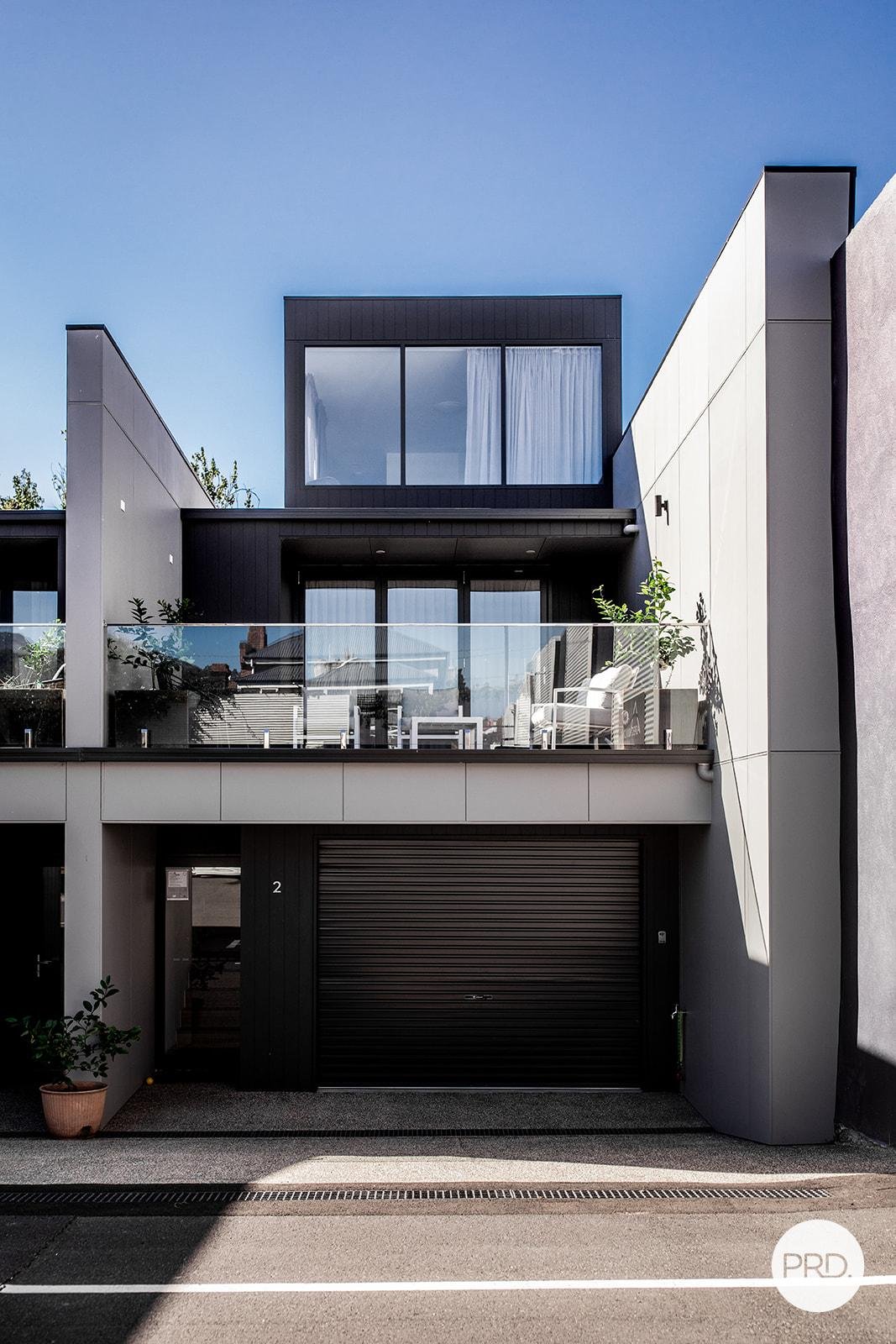 2/12 Warwick Street NORTH HOBART 2