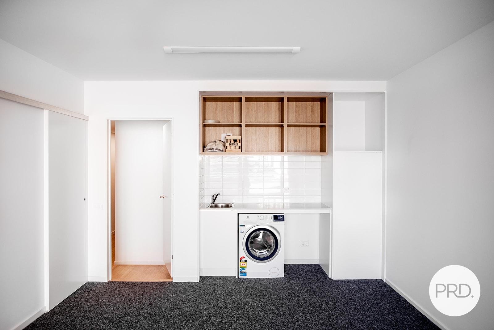 2/12 Warwick Street NORTH HOBART 10