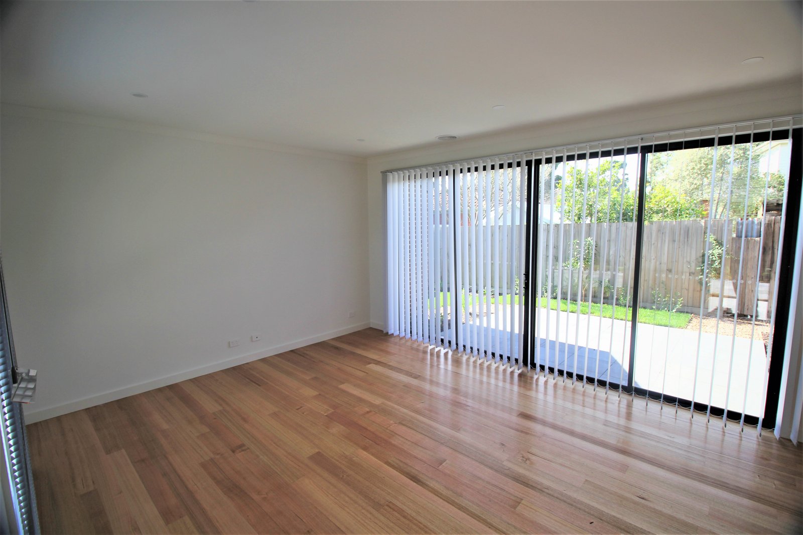 Gallery: 2/12 Woonah Street