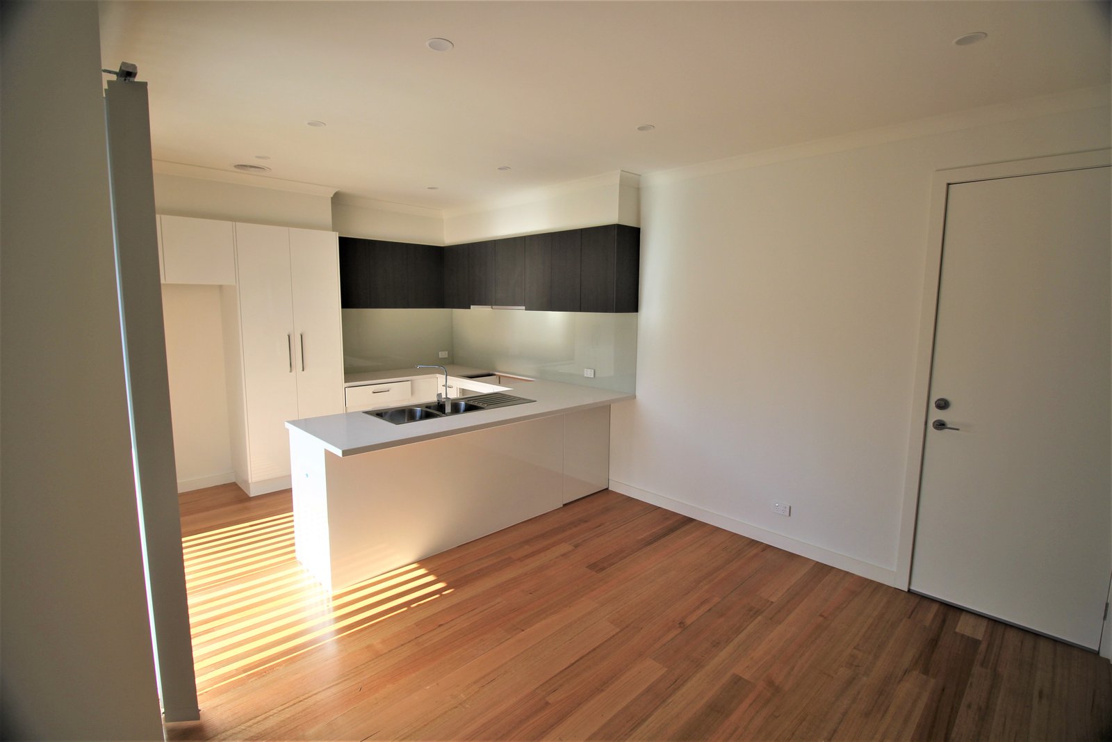 Gallery: 2/12 Woonah Street