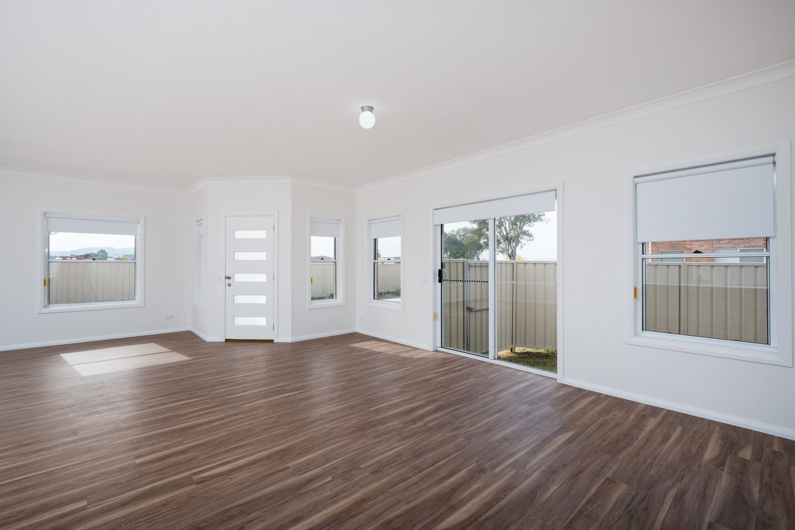 2/120 Alexandra Street EAST ALBURY 3