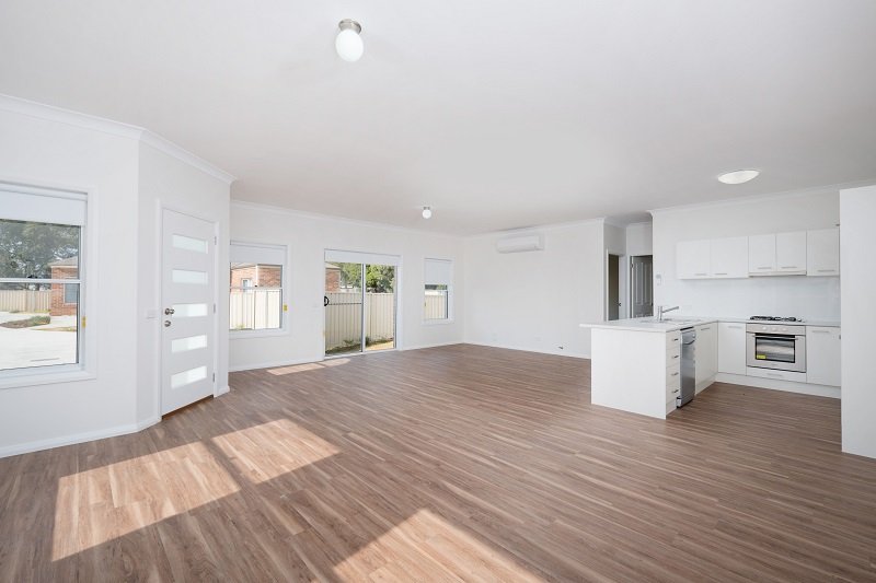 2/120 Alexandra Street EAST ALBURY 2