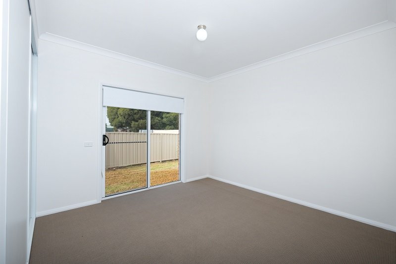 2/120 Alexandra Street EAST ALBURY 4
