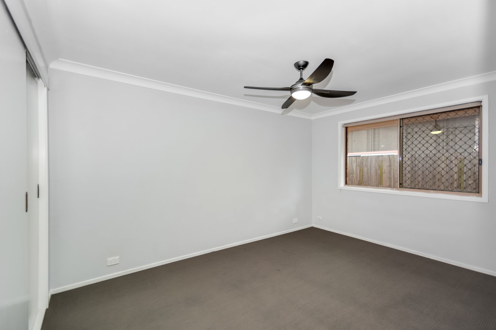 2/120 Hastings Road BOGANGAR 8