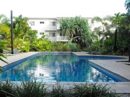 21/21 Shute Harbour Road CANNONVALE 8