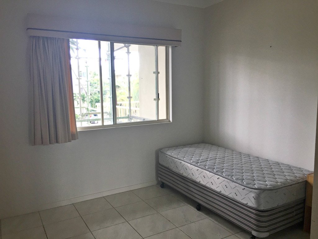 21/21 Shute Harbour Road CANNONVALE 6