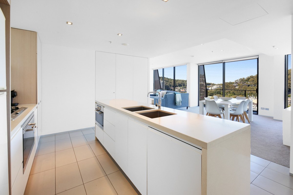 2121/2-14 The Esplanade Burleigh Heads 4