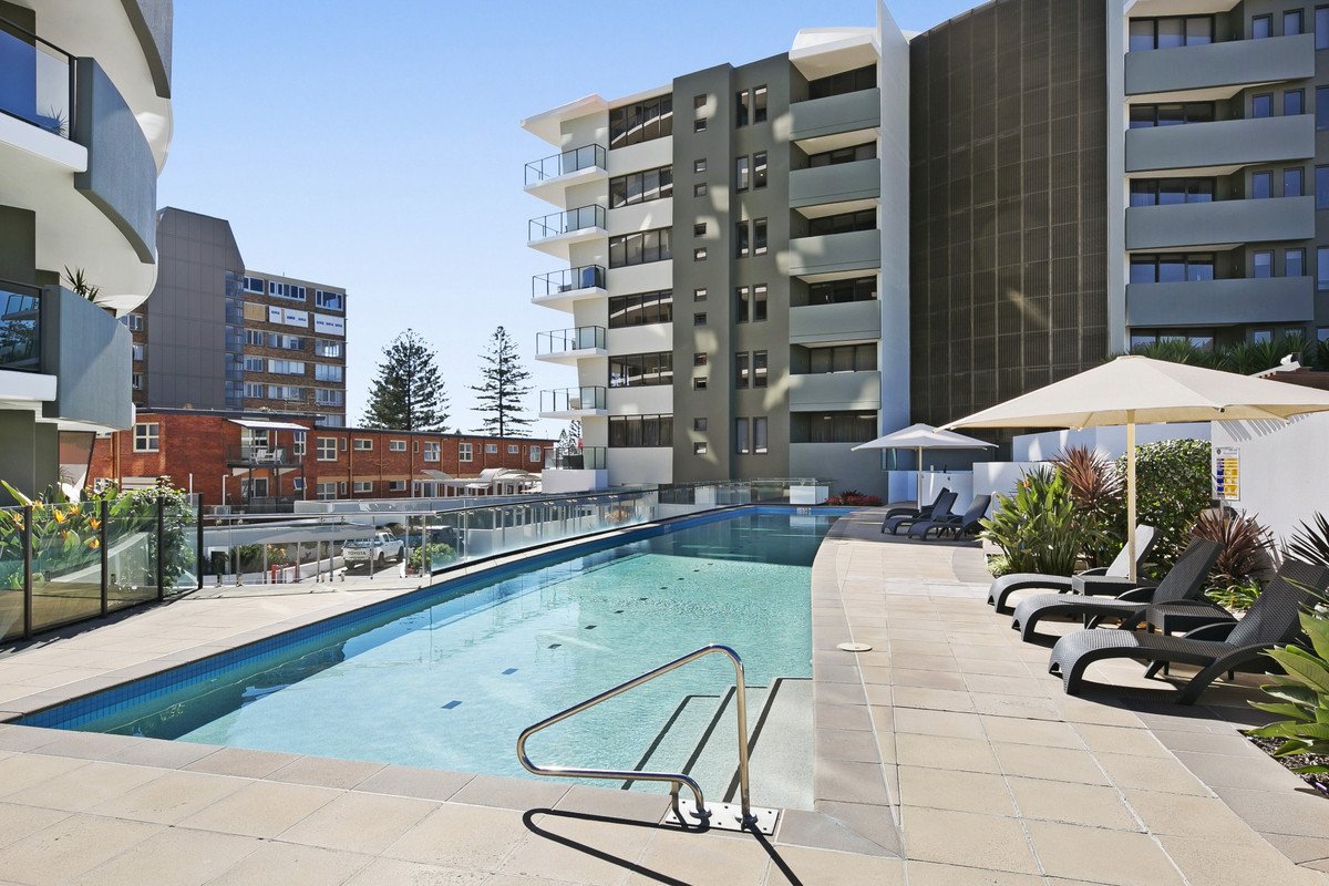 2121/2-14 The Esplanade Burleigh Heads 27