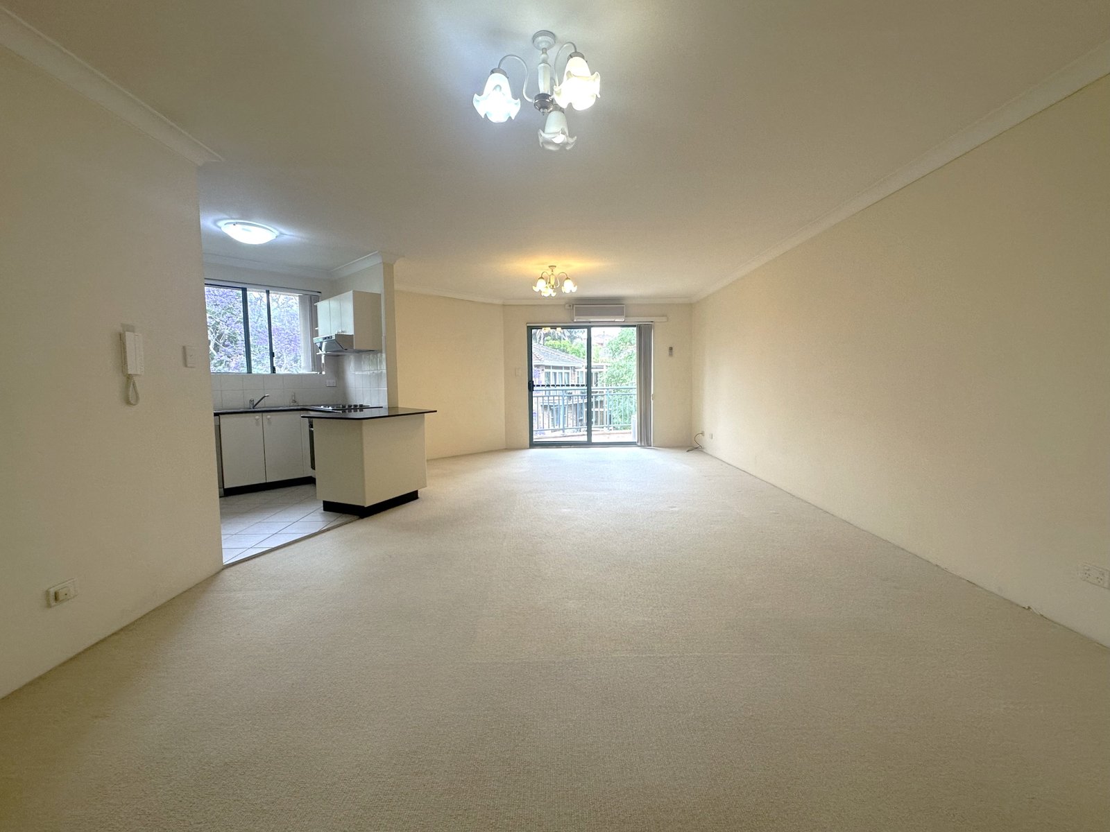 21/22-24 Sarsfield Circuit BEXLEY NORTH 1