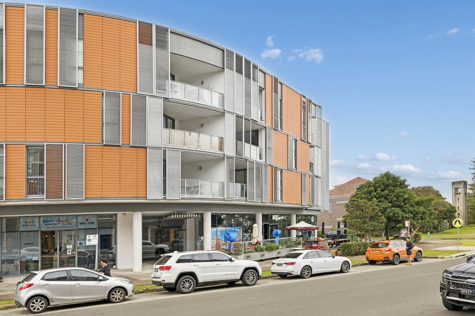 212/2-8 Pine Avenue LITTLE BAY 12