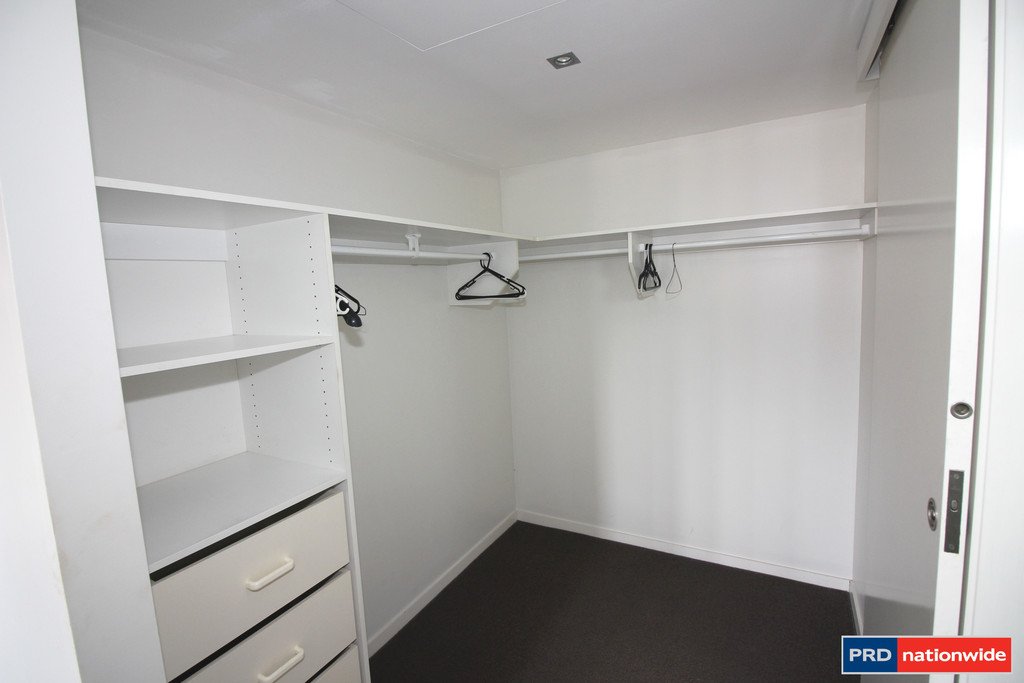 21/22 Barry Pde  FORTITUDE VALLEY 5