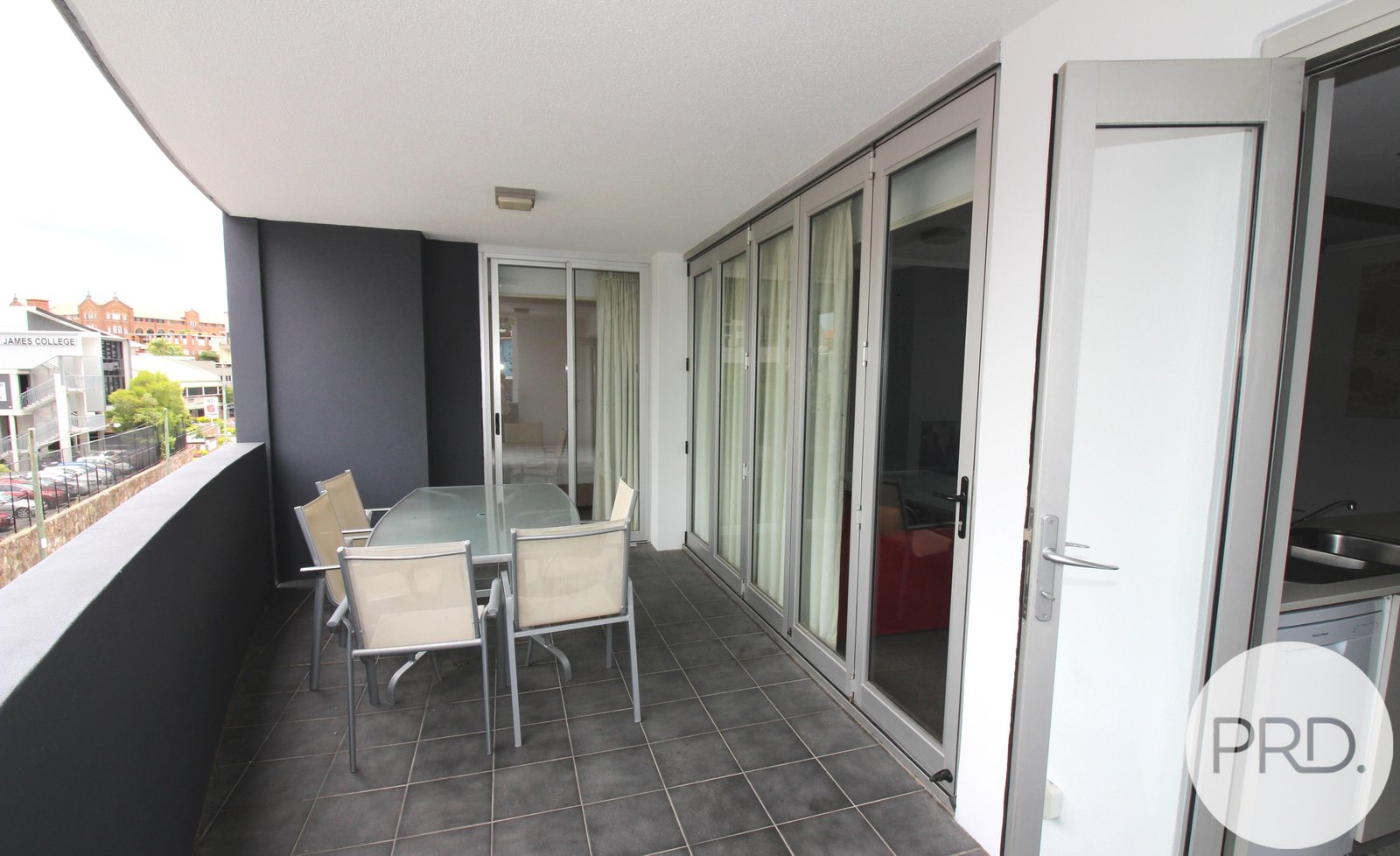 21/22 Barry Pde  FORTITUDE VALLEY 7