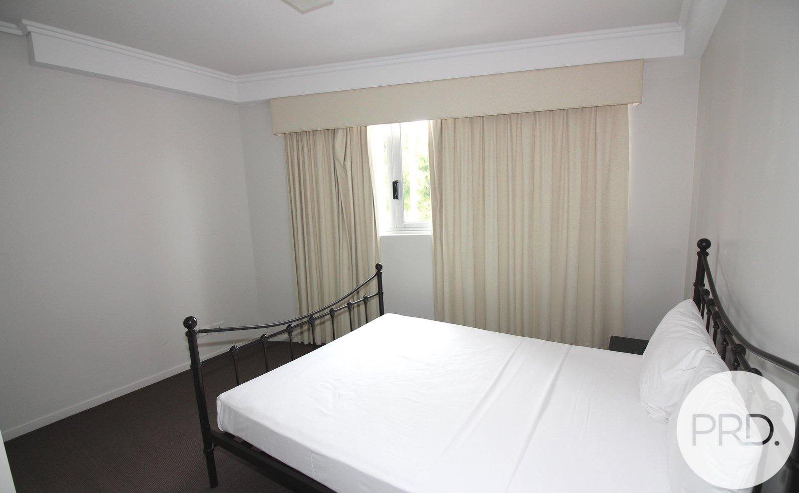 21/22 Barry Pde  FORTITUDE VALLEY 8