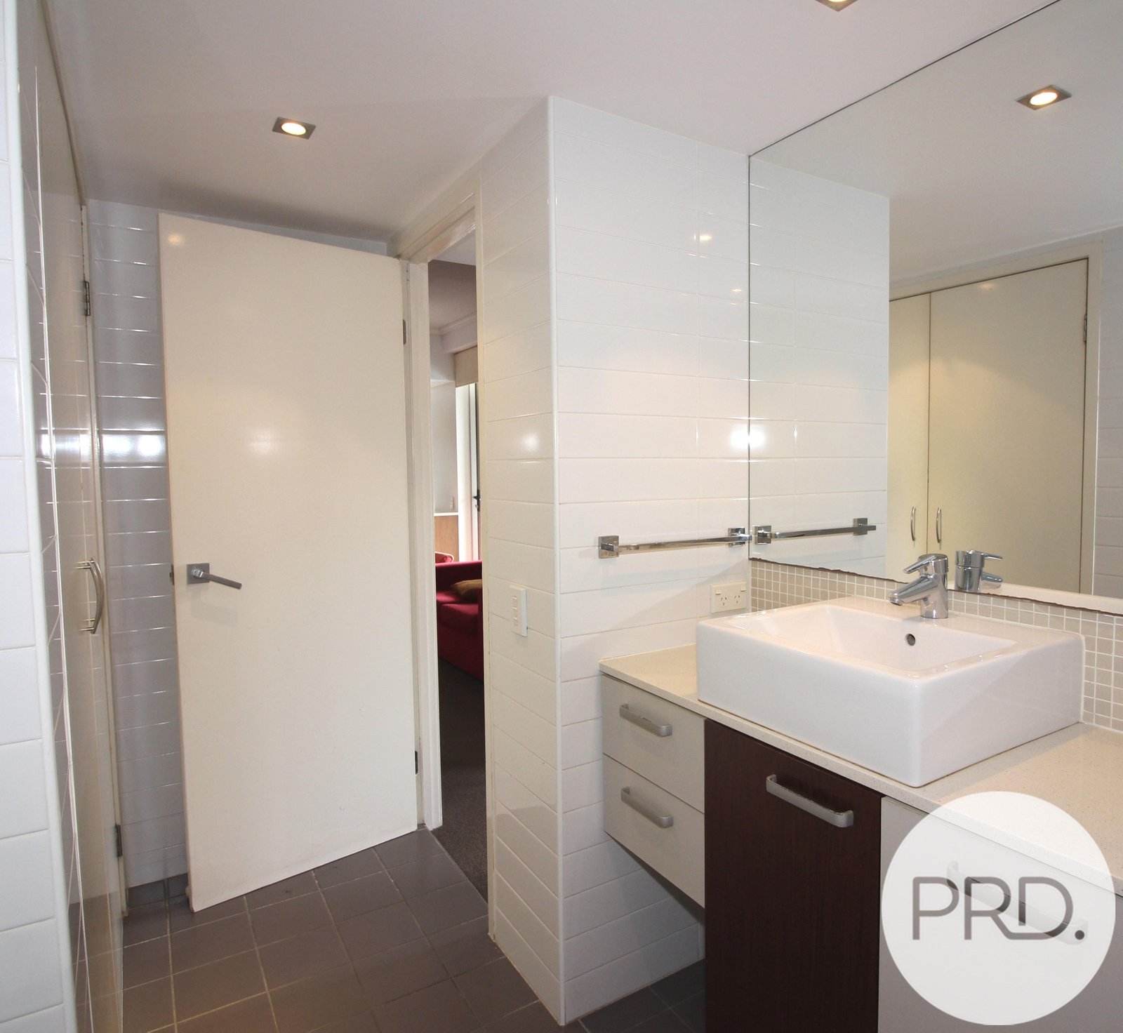 21/22 Barry Pde  FORTITUDE VALLEY 11