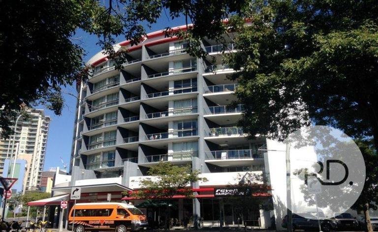 21/22 Barry Pde  FORTITUDE VALLEY 1
